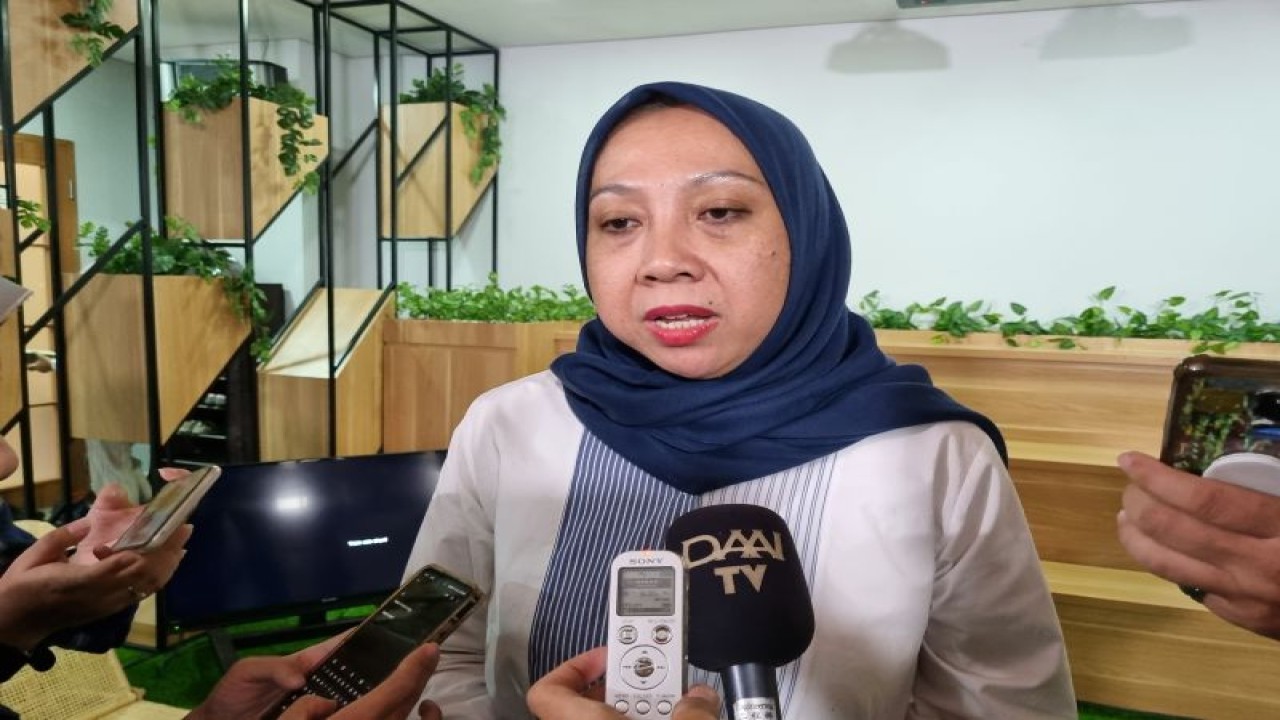 Deputi Bidang Perlindungan Hak Perempuan Kementerian Pemberdayaan Perempuan dan Perlindungan Anak Ratna Susianawati. (ANTARA/ Anita Permata Dewi)