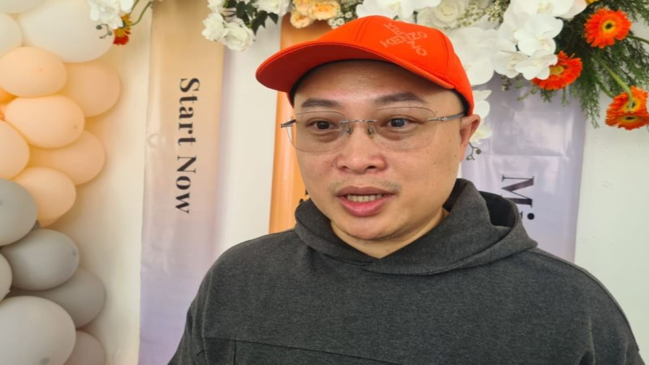 Salah seorang dokter ahli bayi tabung, Benediktus Arifin MPH SpOG(K) FICS Obstetrics and Gynaecology (ANTARA/HO-Morula IVF Surabaya)