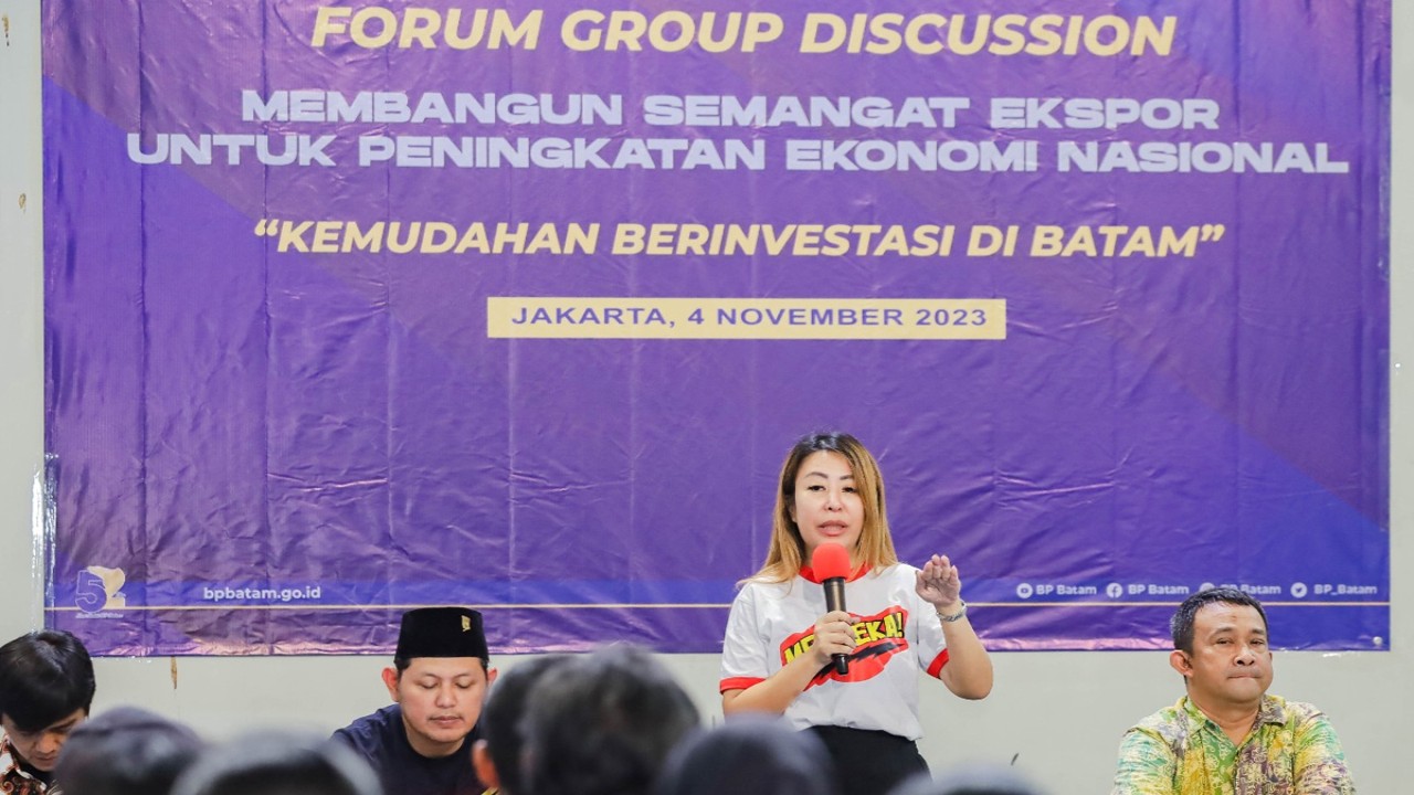 Badan Pengusahaan (BP) Batam kembali berkolaborasi dengan Anggota Komisi VI DPR RI dari Fraksi PDI Perjuangan Sondang Tampubolon mengadakan sosialisasi melalui Forum Group Discussion. (foto-foto: Wira Ginting)
