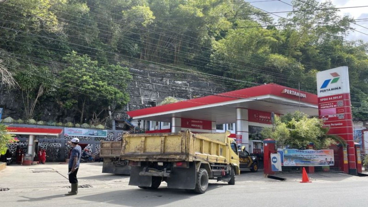 Suasana SPBU di Kota Jayapura (ANTARA/HO-Humas Pertamina Papua)
