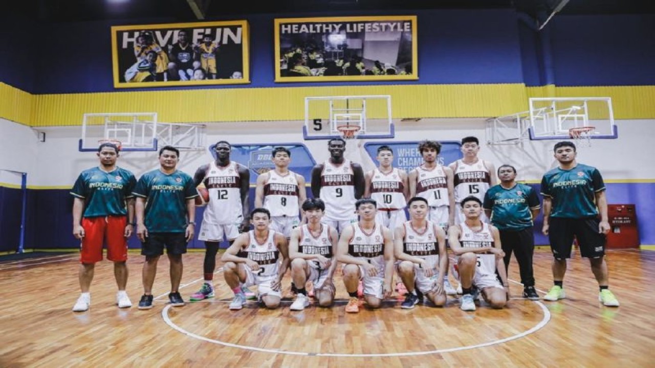 Timnas Bola Basket Muda atau Indonesia Elite. ANTARA/HO-Perbasi