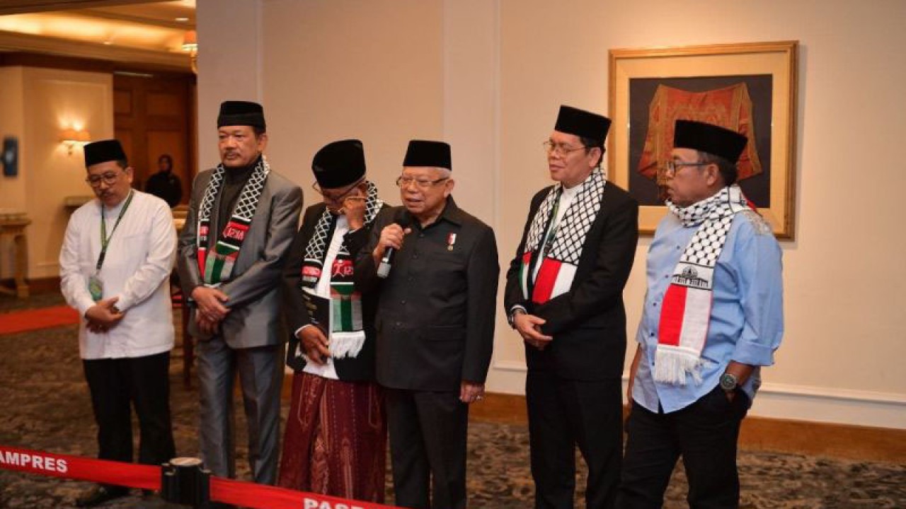 Wakil Presiden Ma'ruf Amin memberikan keterangan di Jakarta, Jumat (17/11/2023). ANTARA/HO-BPMI Setwapres