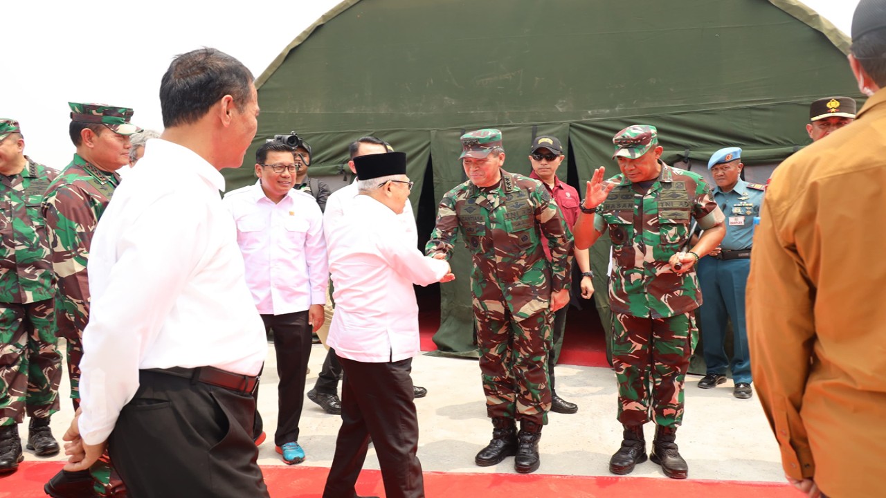 Wapres K.H. Ma’ruf Amin meninjau Gerakan Nasional Ketahanan Pangan 2023, di Taman Pancasila, Desa Wanajaya, Kecamatan Cibitung, Kabupaten Bekasi, Provinsi Jawa Barat, Rabu, (01/11/2023)