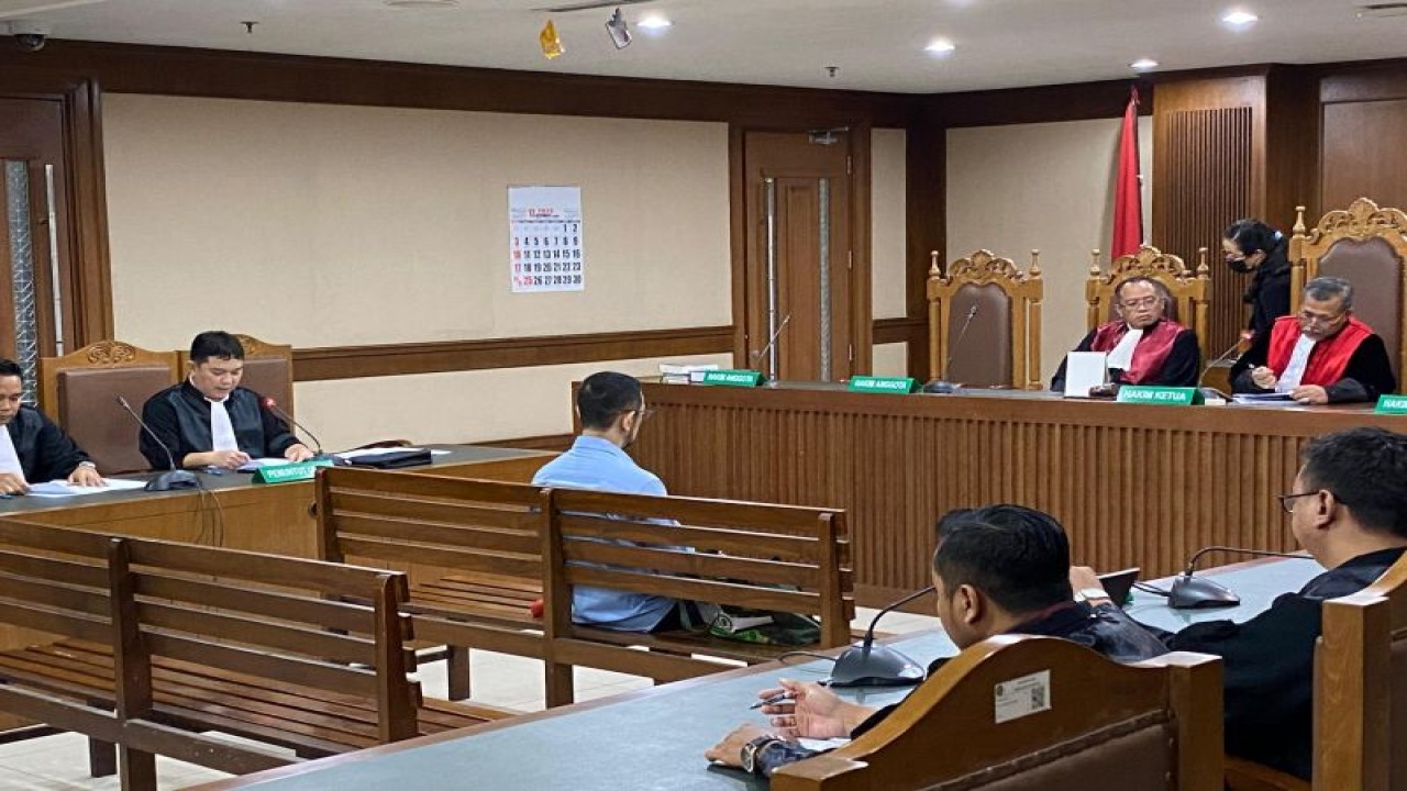 Sidang lanjutan kasus dugaan penerimaan gratifikasi mantan Kepala Kantor Bea dan Cukai Makassar, Sulawesi Selatan, Andhi Pramono di Pengadilan Tindak Pidana Korupsi, Jakarta Pusat, Rabu (6/12/2023). (ANTARA/Fath Putra Mulya)