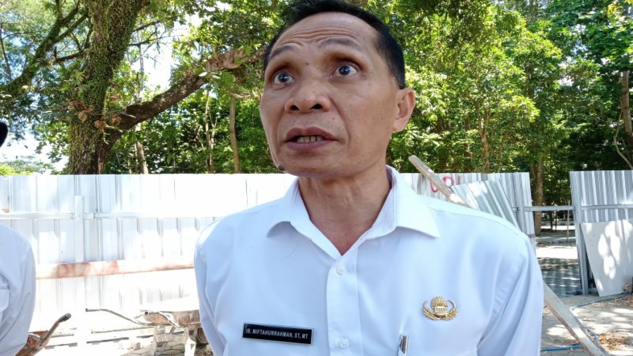 Asisten II Bidang Administrasi Pembangunan dan Perekonomian Setda Kota Mataram Miftahurrahman. ANTARA/Nirkomala