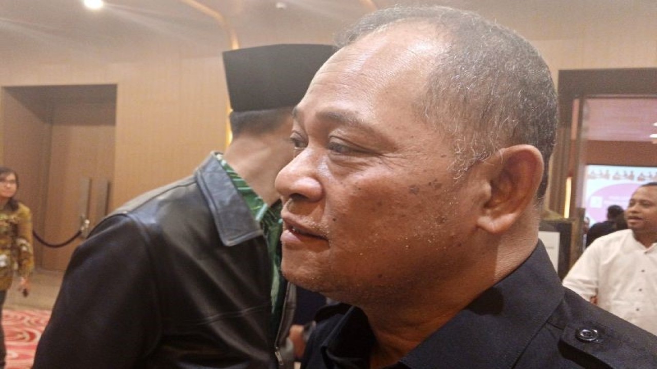 Anggota Bawaslu RI Totok Hariyono saat ditemui usai menghadiri Rapat Pengawasan Pencalonan Presiden dan Wakil Presiden serta Anggota DPR, DPD, dan DPRD Provinsi DKI Jakarta di Jakarta, Rabu (20/12/2023). ANTARA/Tri Meilani Ameliya