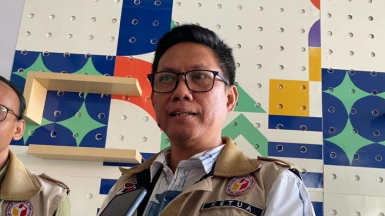 Komisioner Bawaslu Jakarta Pusat Christian Nelson Pangkey atau Sonny Pangkey kepada wartawan di Jakarta, Kamis (21/12/2023). ANTARA/Luthfia Miranda Putri