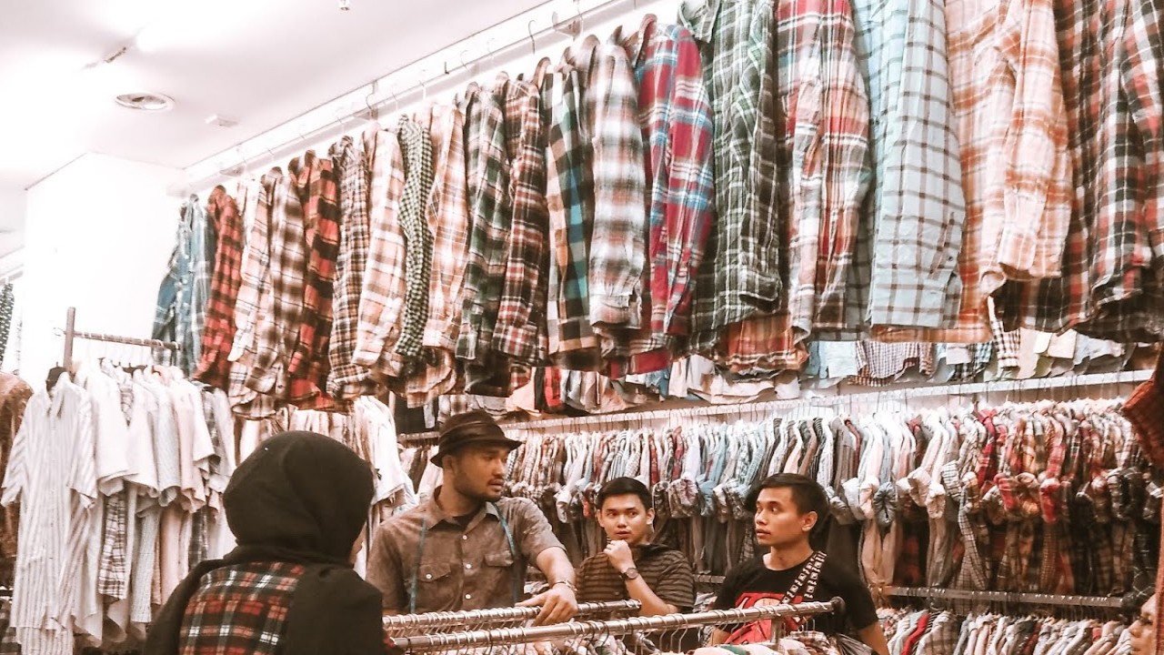 Beli Baju Baru. (dianjuarsa.com)