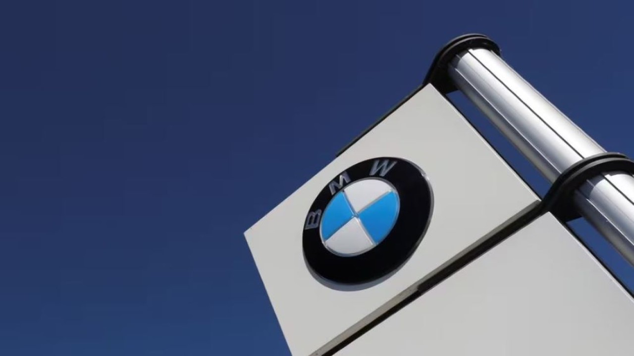 Ilustrasi. Logo BMW. (Reuters)