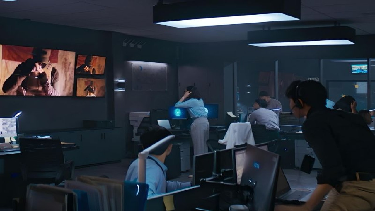 Potongan adegan dalam film "13 Bom di Jakarta". (ANTARA/HO-Visinema Pictures)