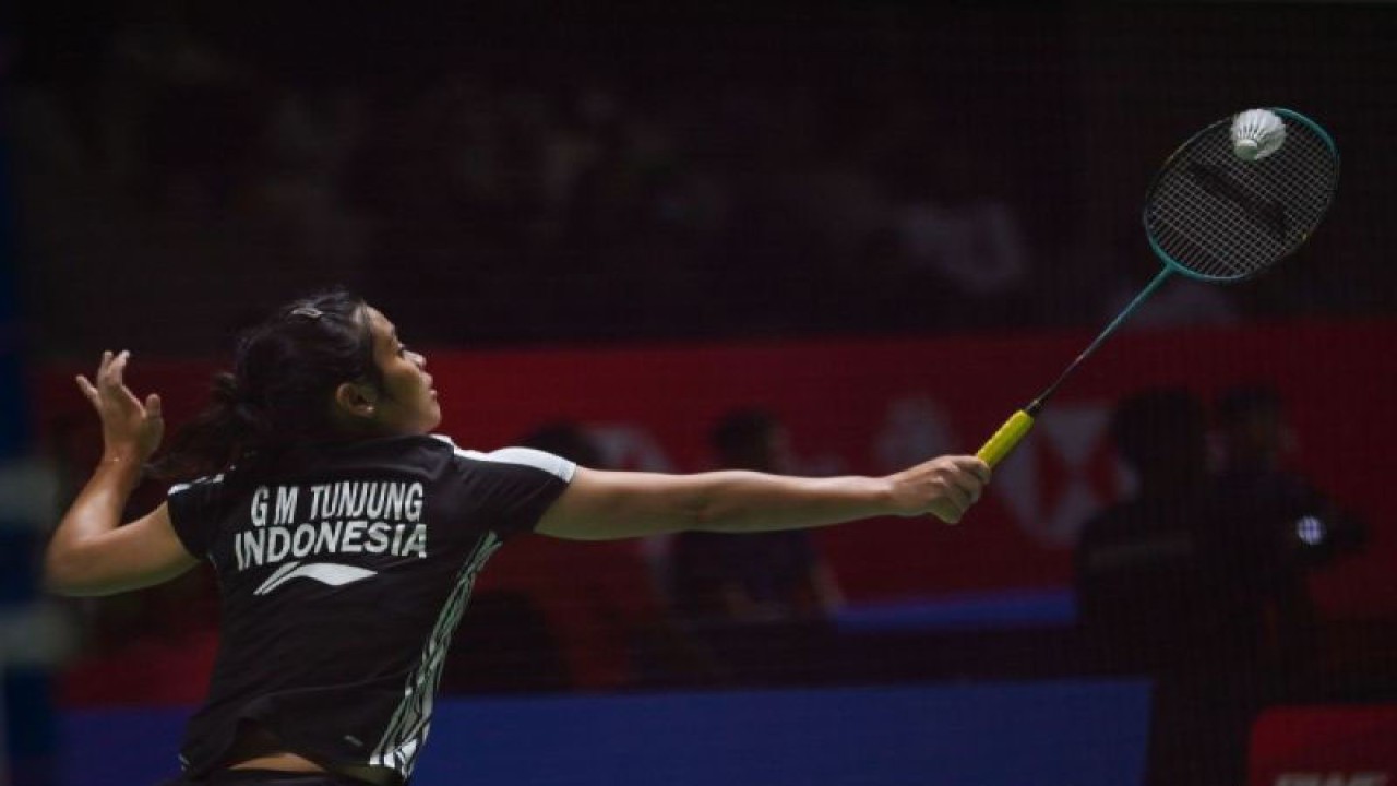Gregoria Mariska Tunjung yang menciptakan rekor baru bagi dunia bulu tangkis Tanah Air dengan menjadi tunggal putri pertama Indonesia yang menjuarai turnamen level BWF World Tour Super 500 melalui kemenangan di Japan Masters 2023, November. ANTARA FOTO/Aditya Pradana Putra/aww.