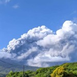Gunung api Lewotobi Laki-laki-1703311307