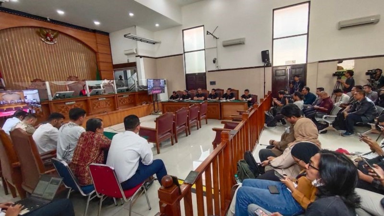 Suasana sidang putusan Praperadilan Firli Bahuri di Pengadilan Negeri Jakarta Selatan, Jakarta, Selasa (19/12/2023). ANTARA FOTO/Bayu Pratama Syahputra.