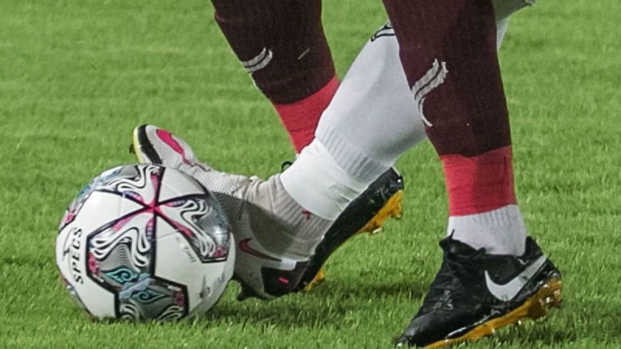 Ilustrasi - Sepak bola. (ANTARA FOTO/Mohammad Ayudha/foc.)