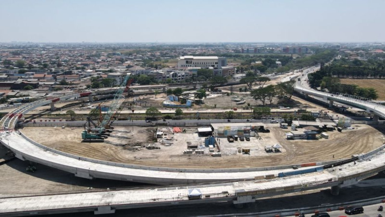 Foto udara jalan layang Aloha. (ANTARA/HO-Pemkab Sidoarjo)