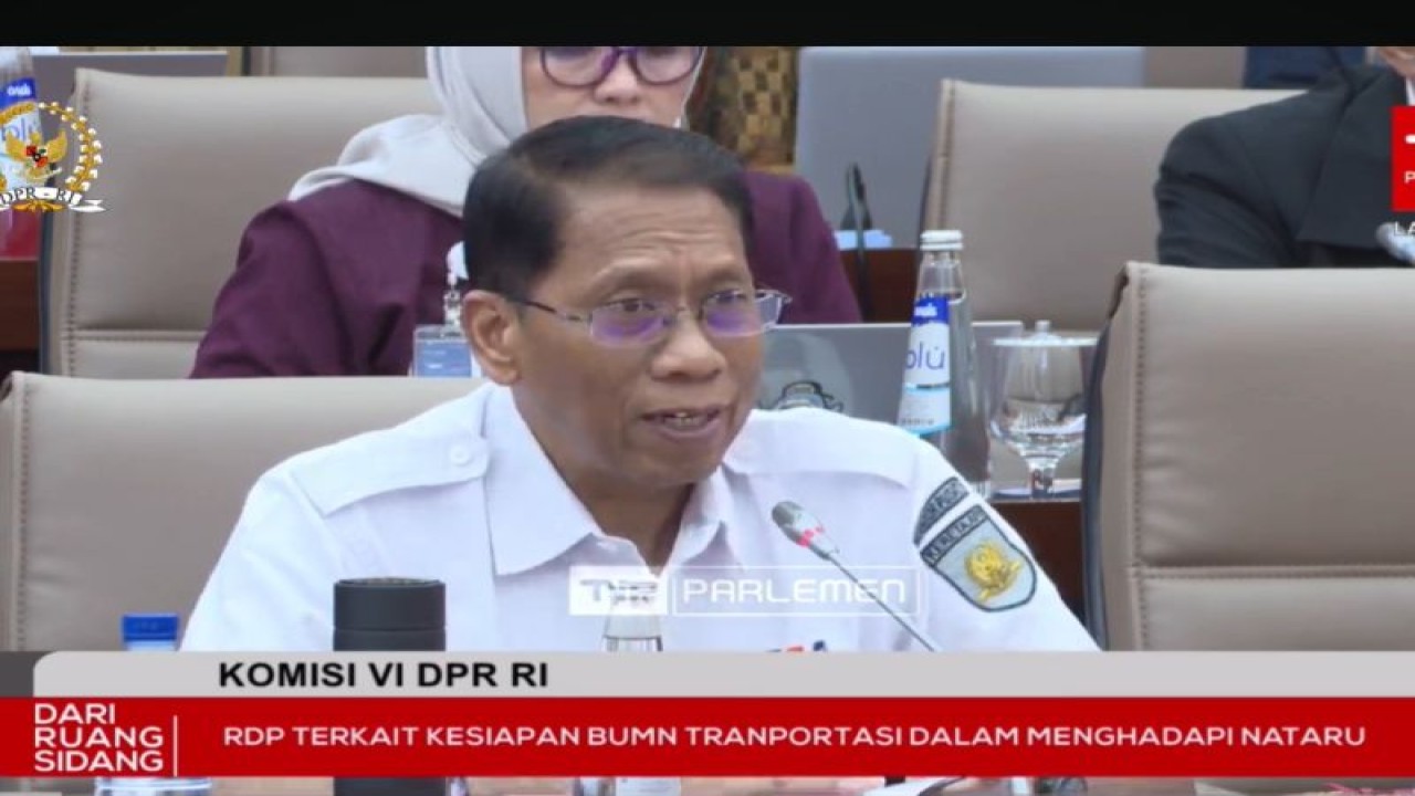 Tangkapan layar Direktur Utama KAI Didiek Hartantyo dalam rapat dengar pendapat dengan Komisi VI DPR RI di Jakarta, Senin (4/12/2023). (ANTARA/Ade Irma Junida)