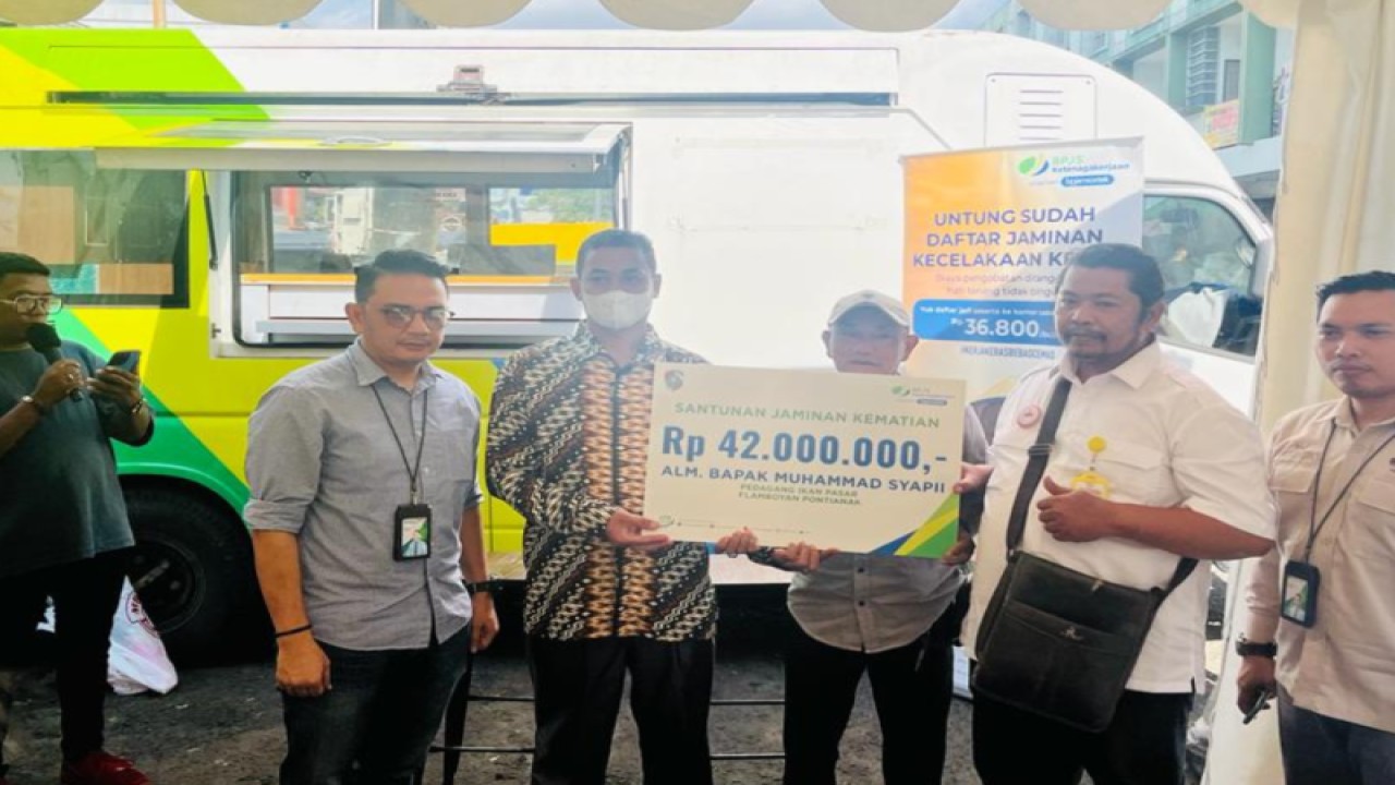 Kampanye kerja keras bebas cemas digencarkan di Pasar Flamboyan (ANTARA/Arif)