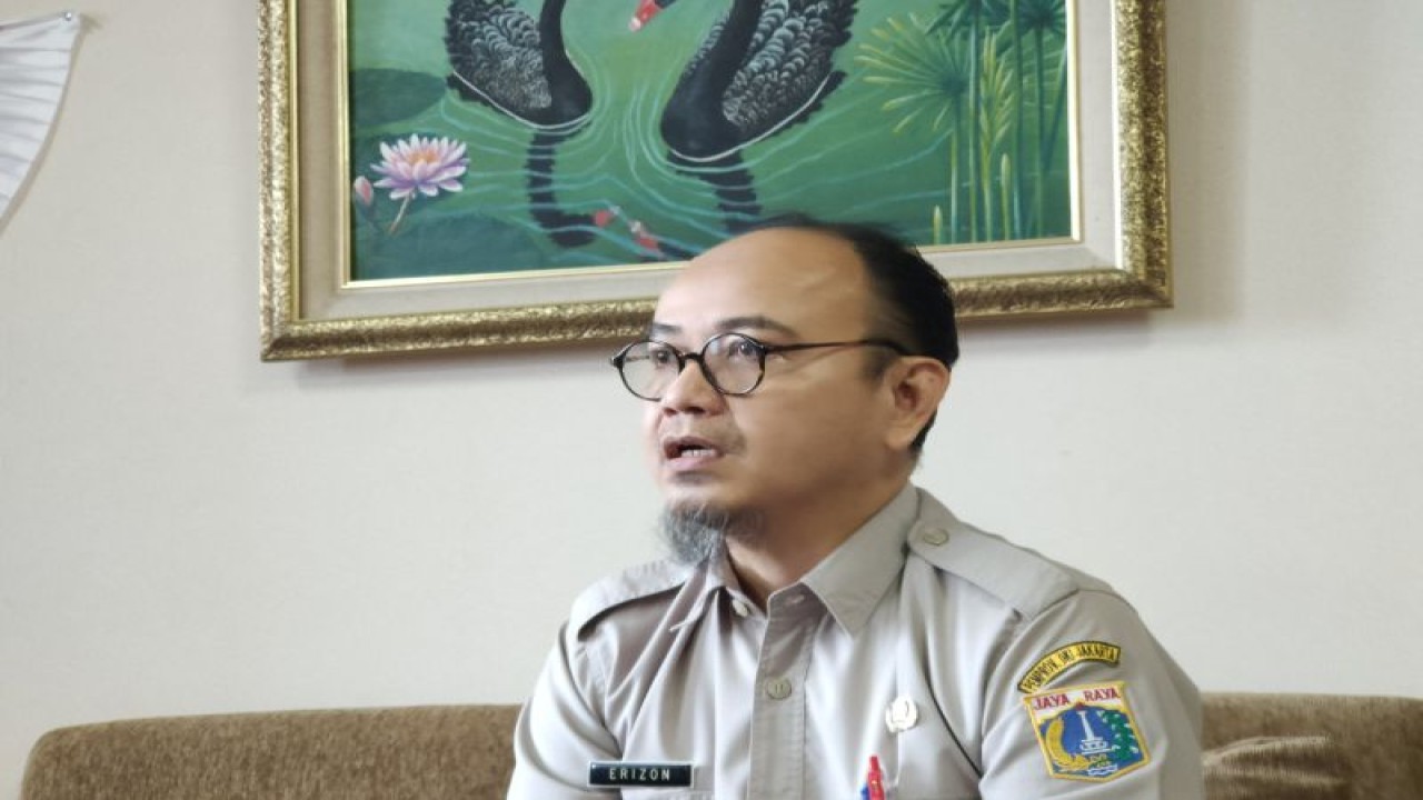 Kepala Suku Dinas Kesehatan (Kasudinkes) Jakarta Barat, Erizon Safari. ANTARA/Risky Syukur
