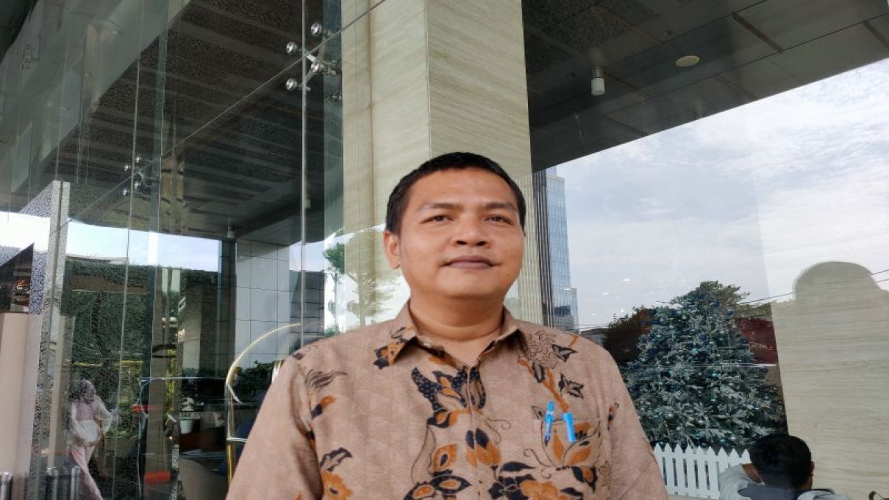 Ketua Komisi Pemilihan Umum (KPU) DKI Jakarta, Wahyu Dinata saat ditemui di Jakarta, Kamis (21/12/2023). ANTARA/Risky Syukur