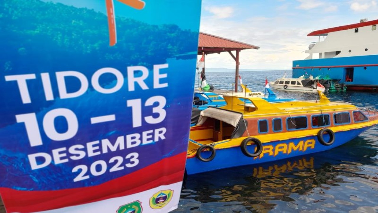 KSOP membuka pelayaran speedboat dan kapal kayu selama 24 jam selama penyelenggaraan Hari Nusantara 2023 yang akan dihelat di Kota Tidore Kepulauan, pada 10 - 13 Desember mendatang, Jumat (8/12/2023). ANTARA/Abdul Fatah.