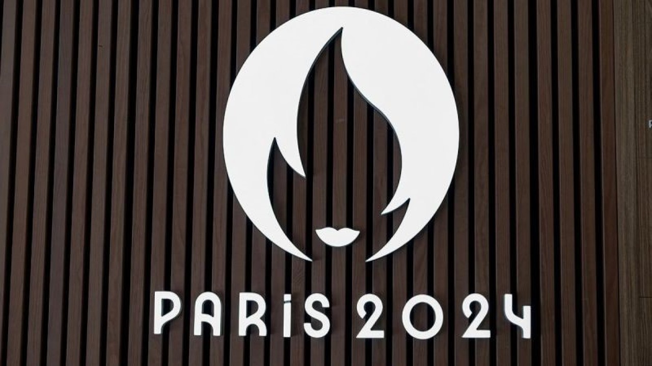 Logo Olimpiade Paris 2024 di Saint-Denis, Paris, Prancis. ANTARA/AFP/Bertrand Guay/aa. (AFP/BERTRAND GUAY)