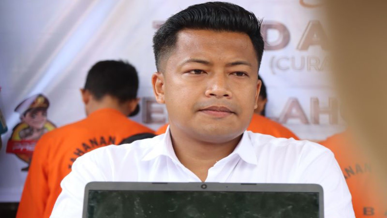 Kepala Satreskrim Polres Lombok Timur AKP I Made Dharma Yulia Putra. (ANTARA/Dhimas B.P.)