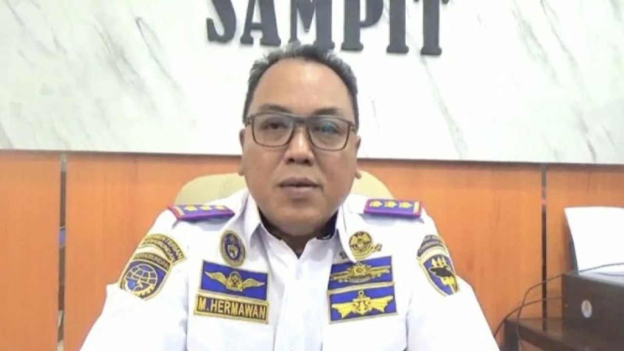 Kepala KSOP Kelas III Sampit Muhammad Hermawan. (ANTARA/Norjani)