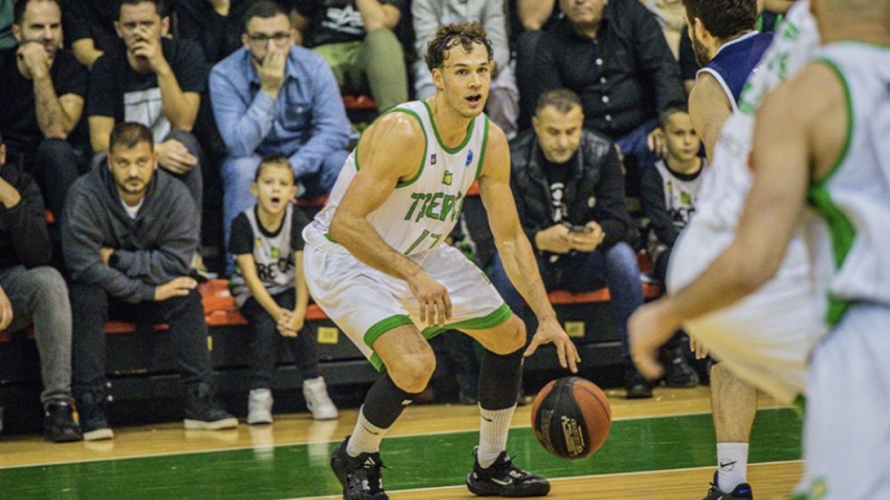 Pemain baru RANS, Devon van Oostrum