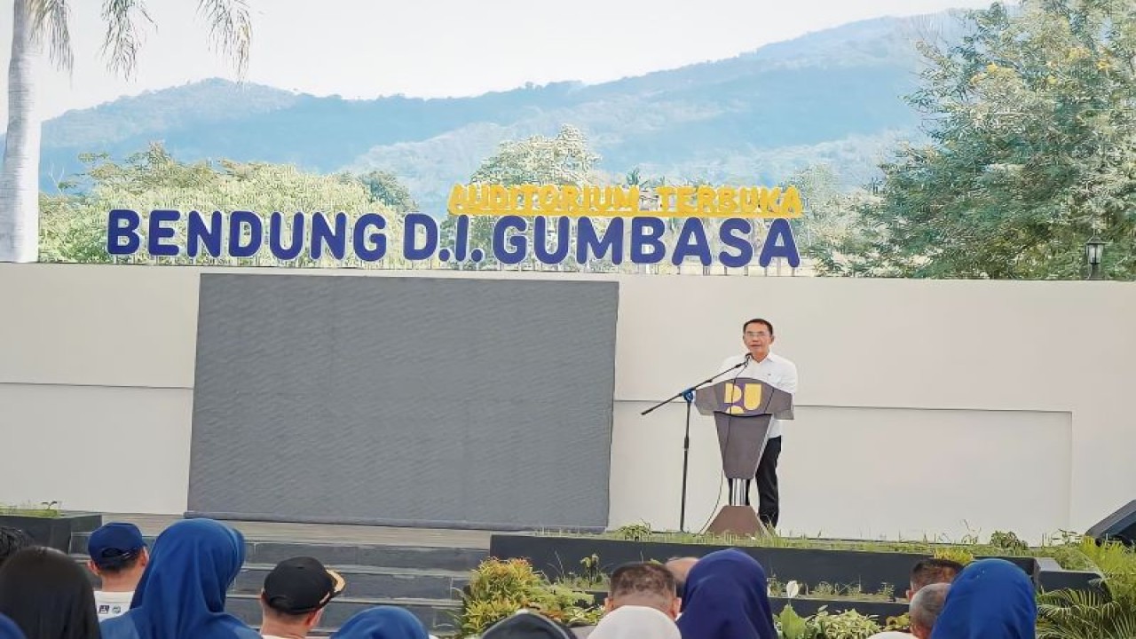 Bupati Sigi Mohamad Irwan menyampaikan sambutan pada kegiatan gerakan nasional kemitraan penyelamatan air (GN-KPA). (ANTARA/HO-Prokopim Setda Pemkab Sigi)