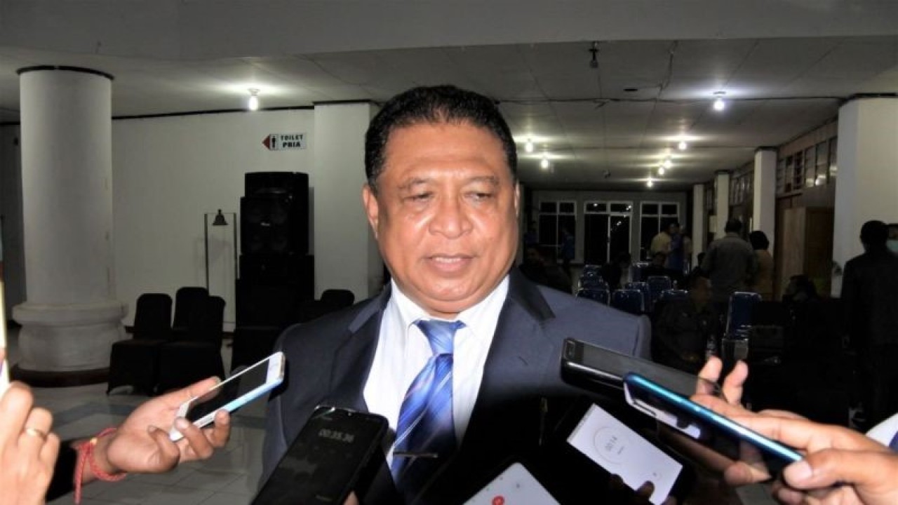 Penjabat Wali Kota Kupang Provinsi Nusa Tenggara Timur Fahrensy P. Funay (ANTARA/Benny Jahang)