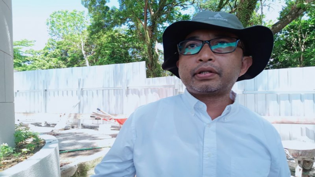 Plt Kepala Dinas Pariwisata Kota Mataram H Nizar Denny Cahyadi. (ANTARA/Nirkomala)