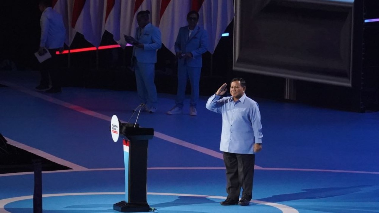 Prabowo Subianto dan Gibran Rakabuming Raka menghadiri acara Konsolidasi Pemenangan Prabowo-Gibran kepada para seluruh kader dan relawan yang hadir di Sentul International Convention Center, Bogor, Jawa Barat, Minggu (10/12/2023). (Istimewa)