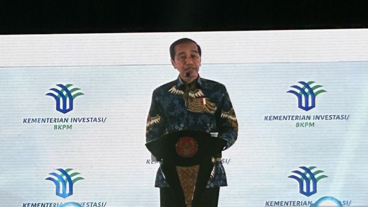 Presiden Republik Indonesia Joko Widodo (Jokowi) saat menghadiri pembukaan Rapat Koordinasi Nasional Investasi 2023 di Jakarta, Kamis (7/12/2023). ANTARA/Maria Cicilia Galuh.