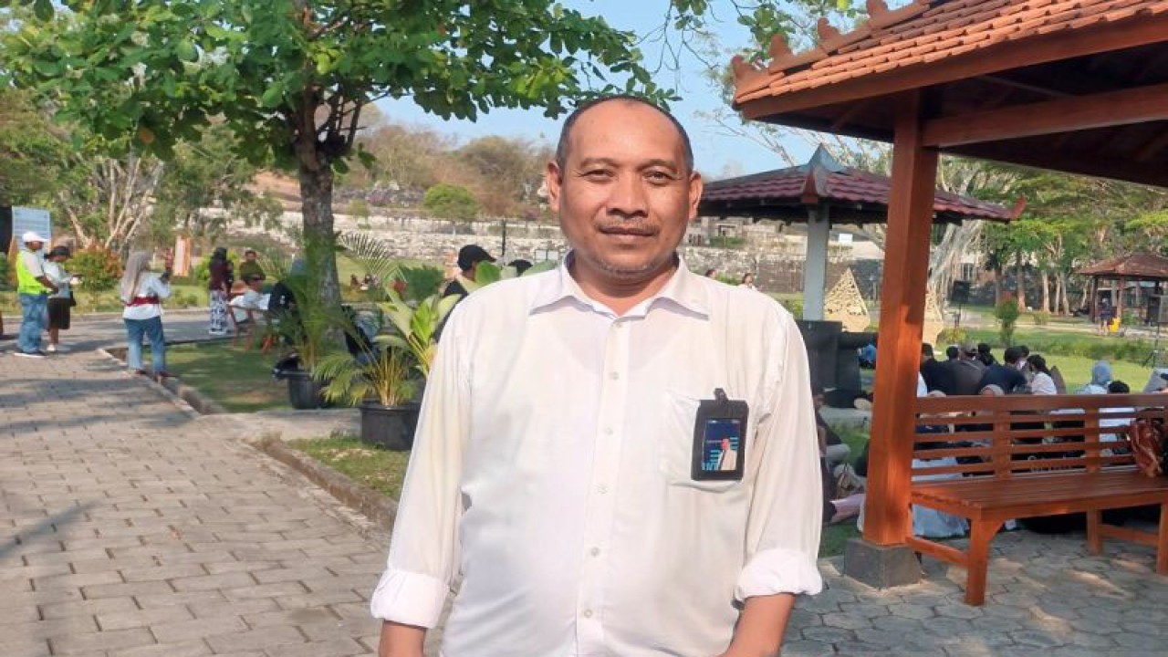 VP of Corporate Secretary PT TWC AY Suhartanto. ANTARA/Victorianus Sat Pranyoto