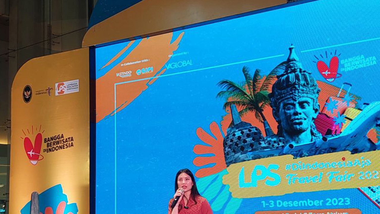 Wakil Menteri Pariwisata dan Ekonomi Kreatif (Wamenparekraf) Angela Tanoesoedibjo saat membuka pameran DIATF 2023 yang digelar di Jakarta Barat, Jumat (1/12/2023). ANTARA/Sinta Ambar