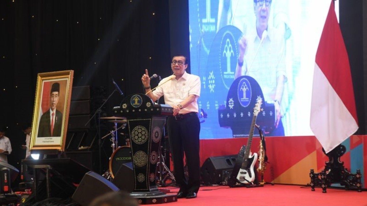 Menteri Hukum dan Hak Asasi Manusia (Menkumham) Yasonna H. Laoly saat refleksi akhir tahun Kemenkumham di Jakarta, Kamis (14/12/2023). ANTARA/HO-Kemenkumham