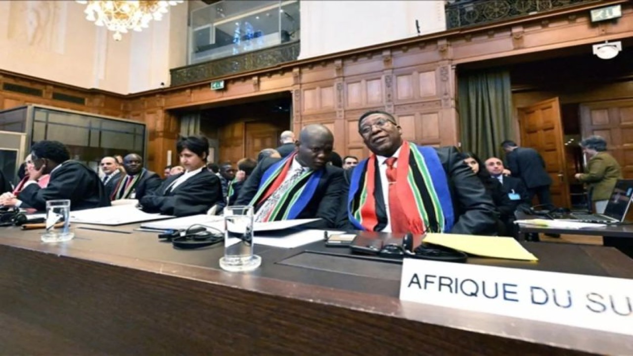 Dengar pendapat publik mengenai kasus genosida Afrika Selatan terhadap Israel dimulai pada hari Kamis di Mahkamah Internasional (ICJ) di Den Haag, Belanda, 11 Januari 2024. (ANTARA/Anadolu)