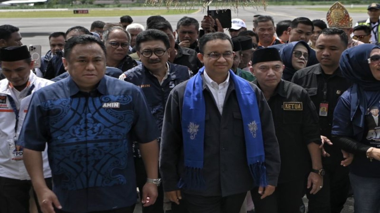 Calon presiden nomor urut 1 Anies Baswedan saat kunjungan kampanye di Gorontalo, Senin (8/1/2024). (ANTARA/HO-Timnas AMIN)