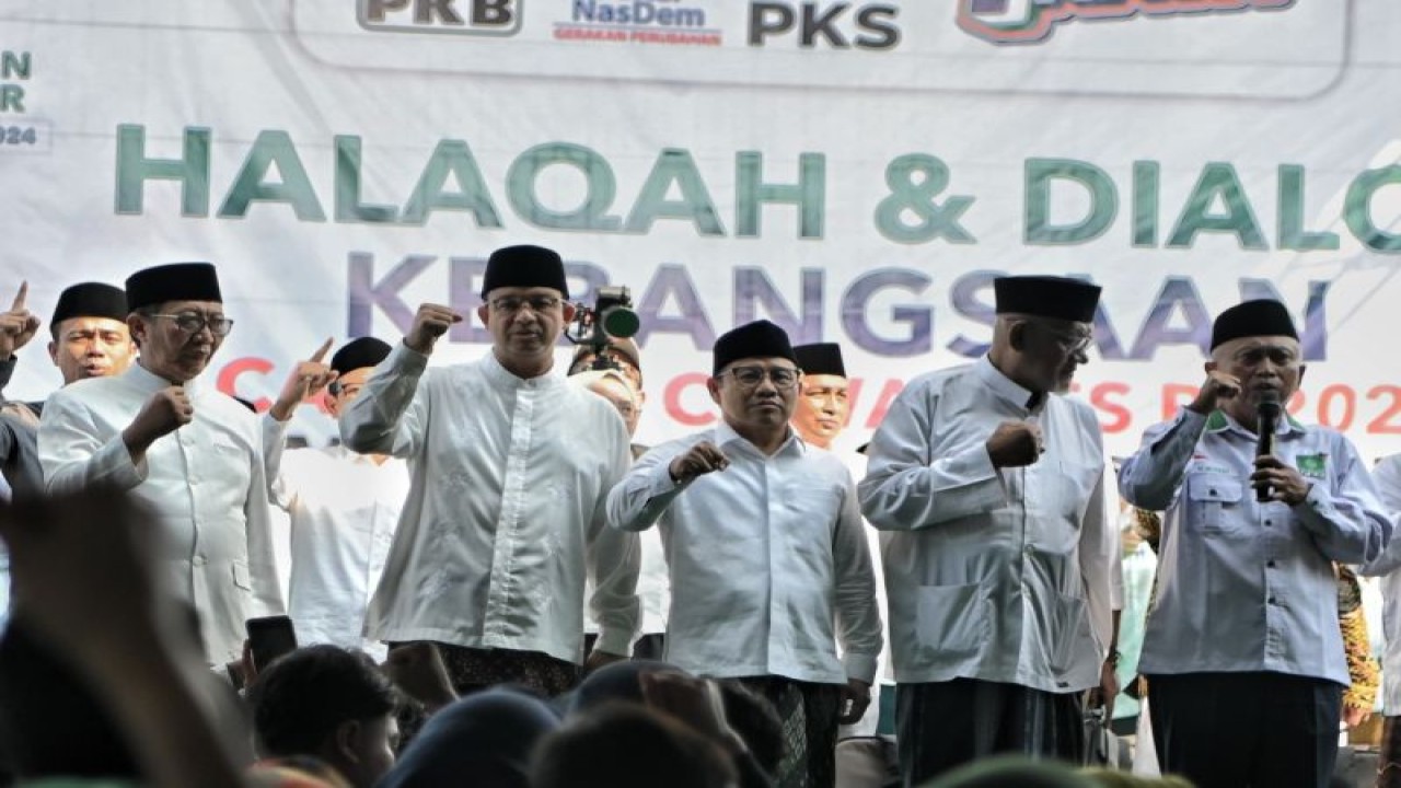 Pasangan Calon Presiden dan Wakil Presiden RI Anies Baswedan dan Muhaimin Iskandar saat berkampanye di Tuban, Jawa Timur, Jumat (29/12/2023). ANTARA/HO-Timnas AMIN