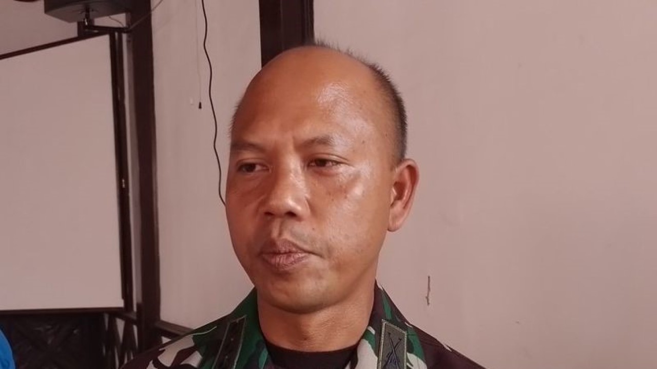 Dandim 1701 Jayapura Letkol Inf Hendry Widodo (ANTARA/Yudhi Efendi)