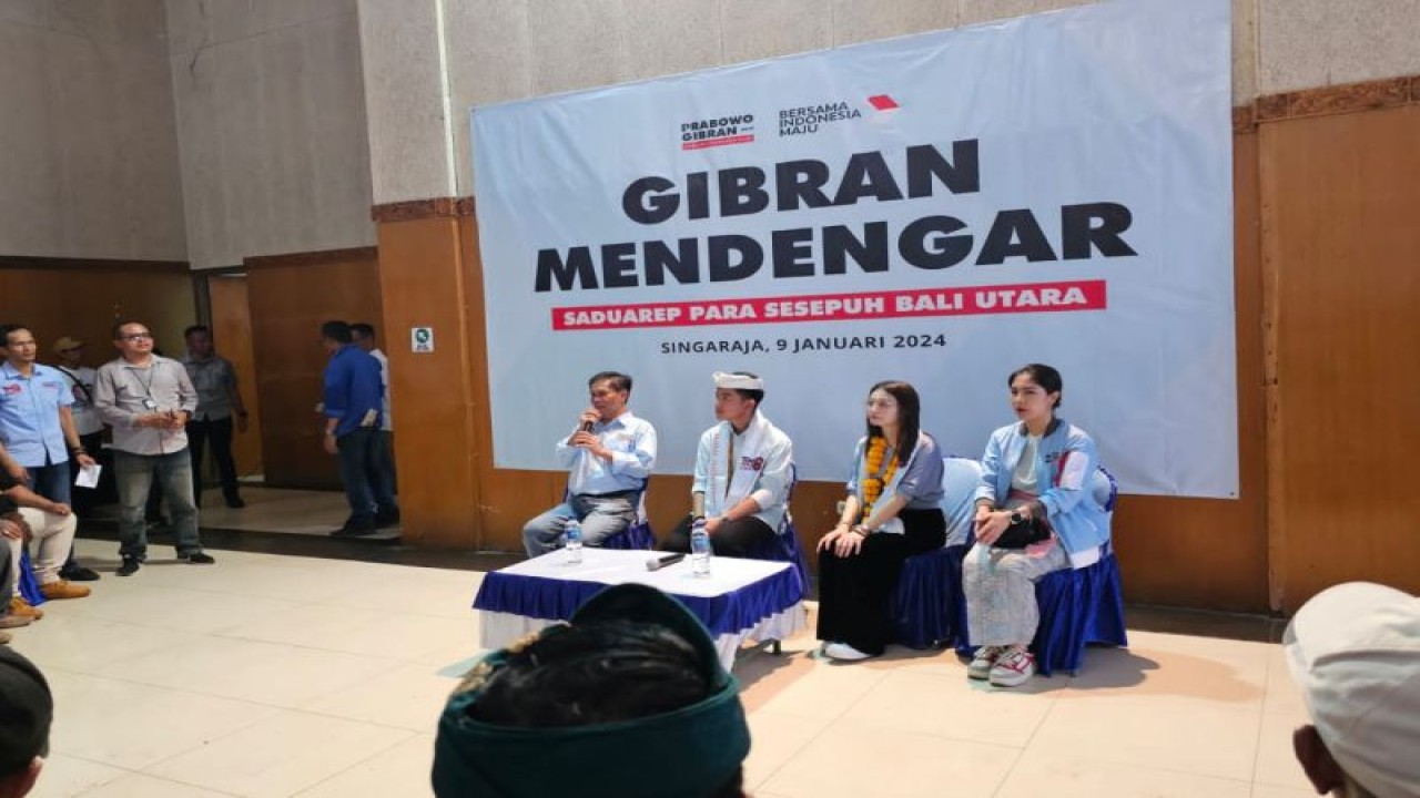 Cawapres Gibran Rakabuming Raka saat menghadiri konsolidasi relawan di Kabupaten Buleleng, Bali, Selasa (9/1/2024). (ANTARA/HO-TKN Prabowo-Gibran)