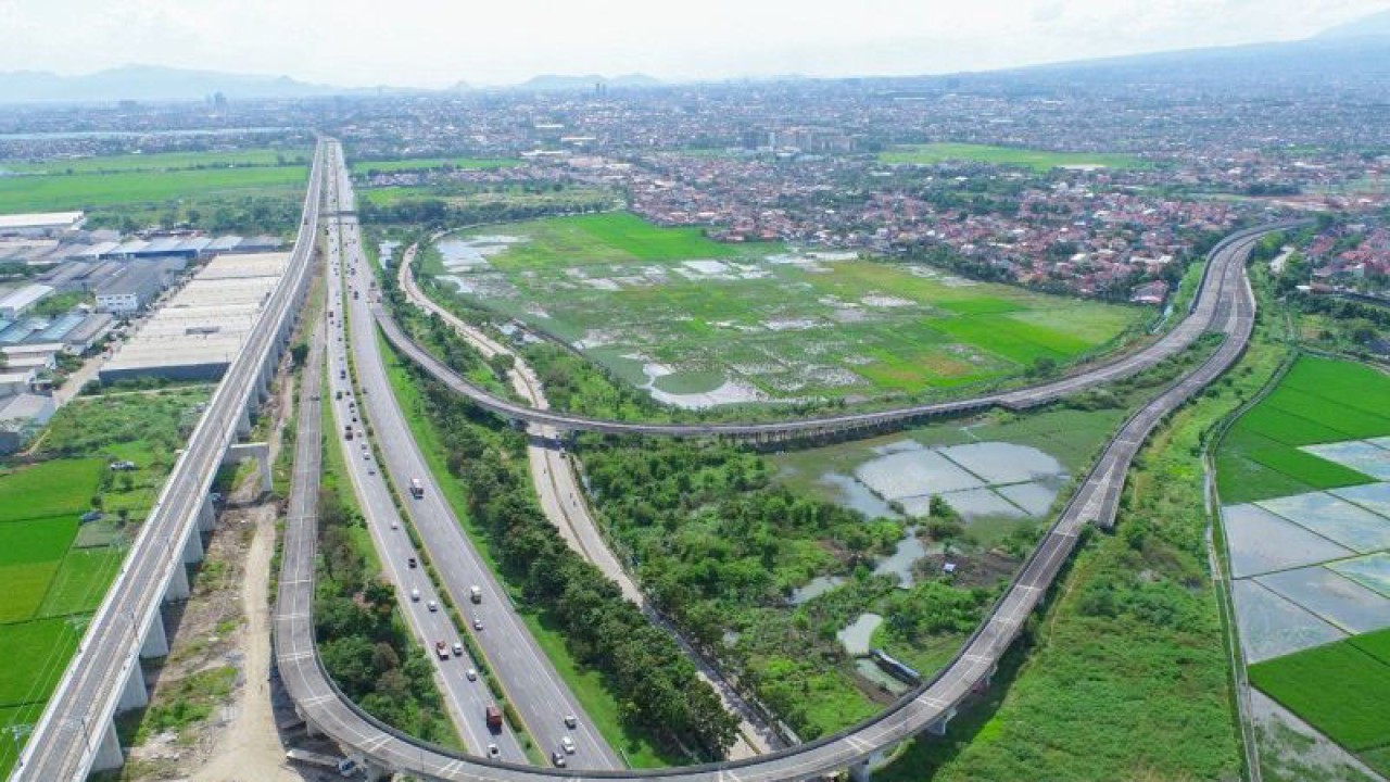 PT Jasa Marga Tbk mengumumkan akan menutup sementara akses kilometer (km) 149 Jalan Tol Padaleunyi mulai malam ini pukul 22.00 WIB. (ANTARA/HO-Jasa Marga)