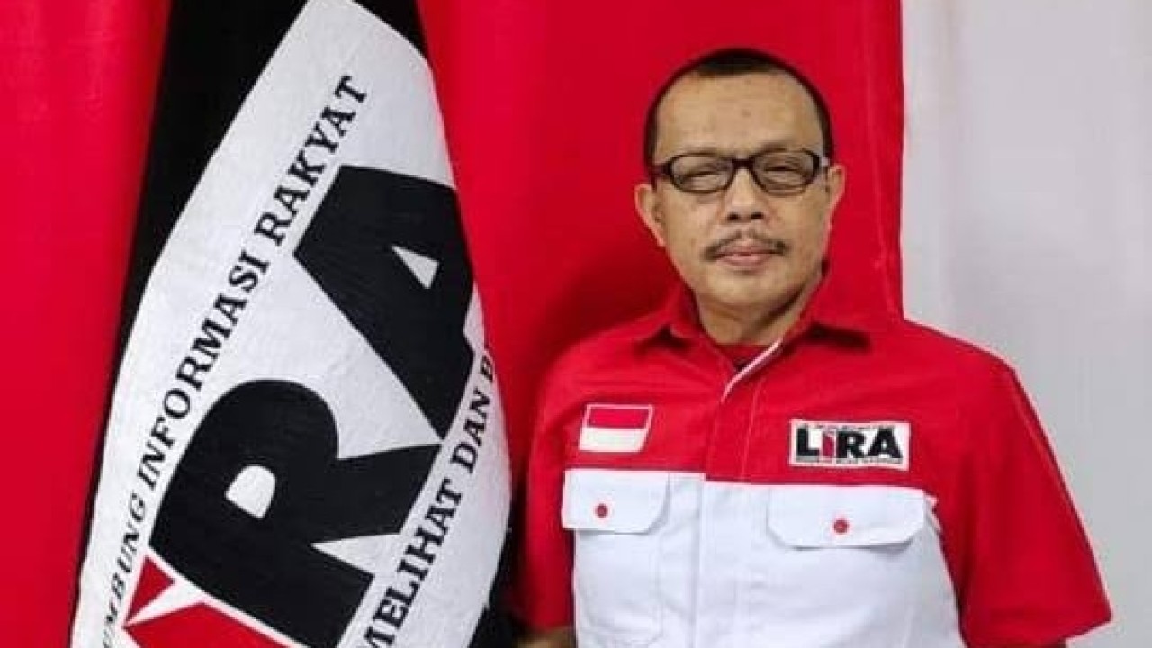 Presiden LIRA Jusuf Rizal (kiri).