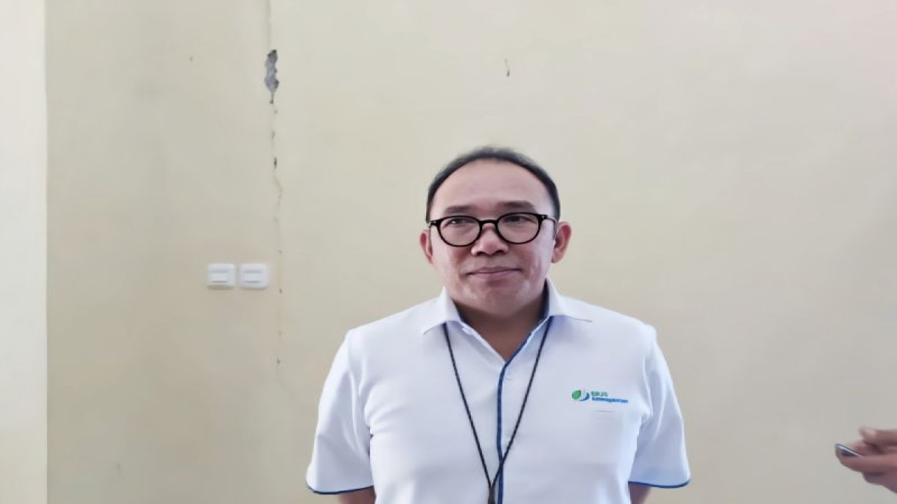 Kepala Cabang BP Jamsostek Bandarlampung Sulistijo Nisita Wirjawan, saat dimintai keterangan. ANTARA/Dian Hadiyatna