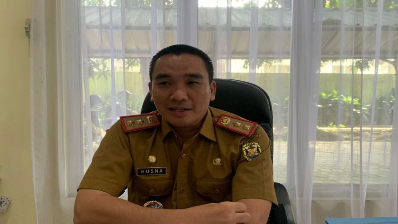 Kepala Dinas Lingkungan Hidup (DLH) Bandarlampung Ahnad Husna. Bandarlampung, Senin, (22/1/2024). (ANTARA/Dian Hadiyatna)