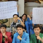 Mahasiswa UBK Jakarta, Nino Gultom bersama sejumlah mahasiswa dari berbagai Kampus / Foto: Tribunews-1705399526