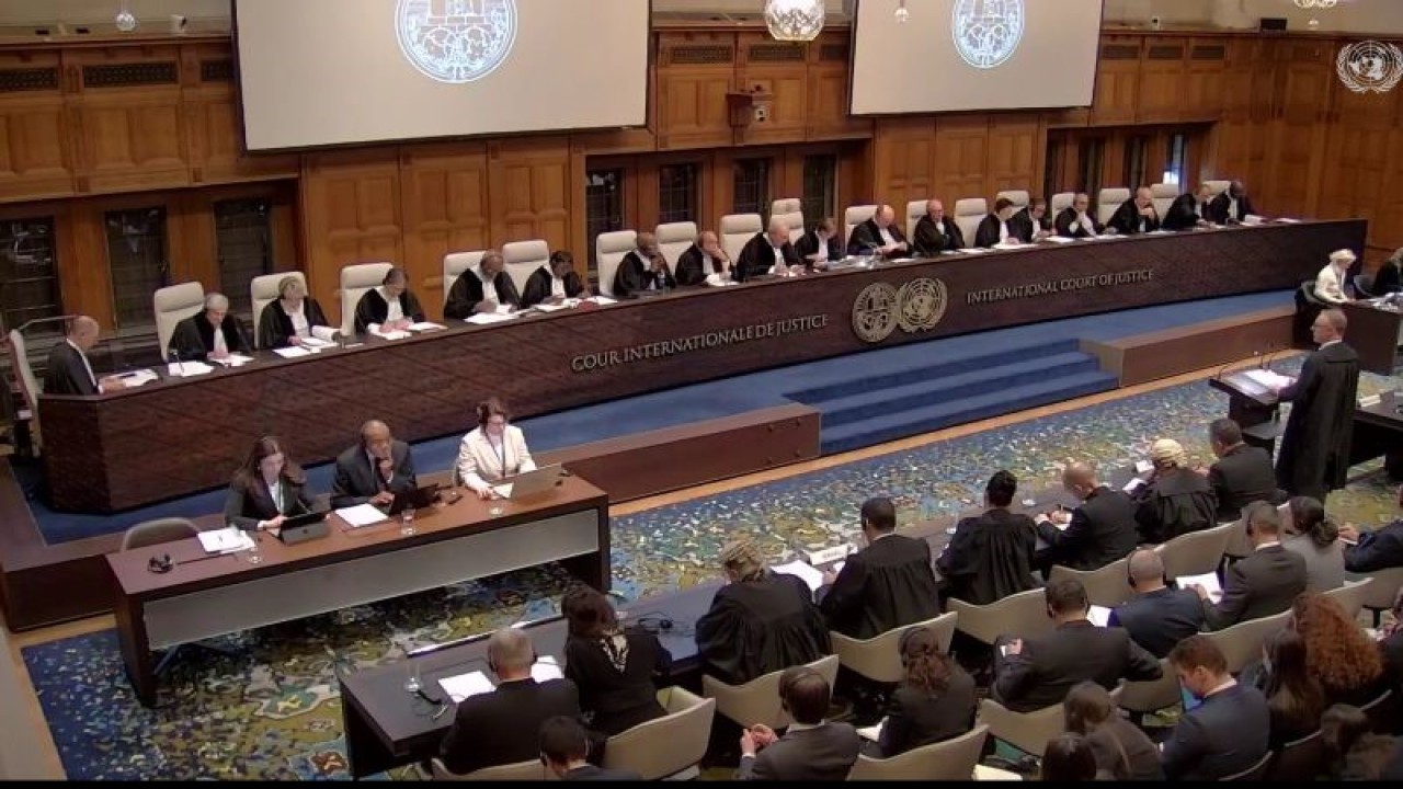 Sidang atas kasus gugatan genosida Israel terhadap Palestina yang diajukan di Mahkamah Internasional di Den Haag, Belanda. (ANTARA/Cindy Frishanti)