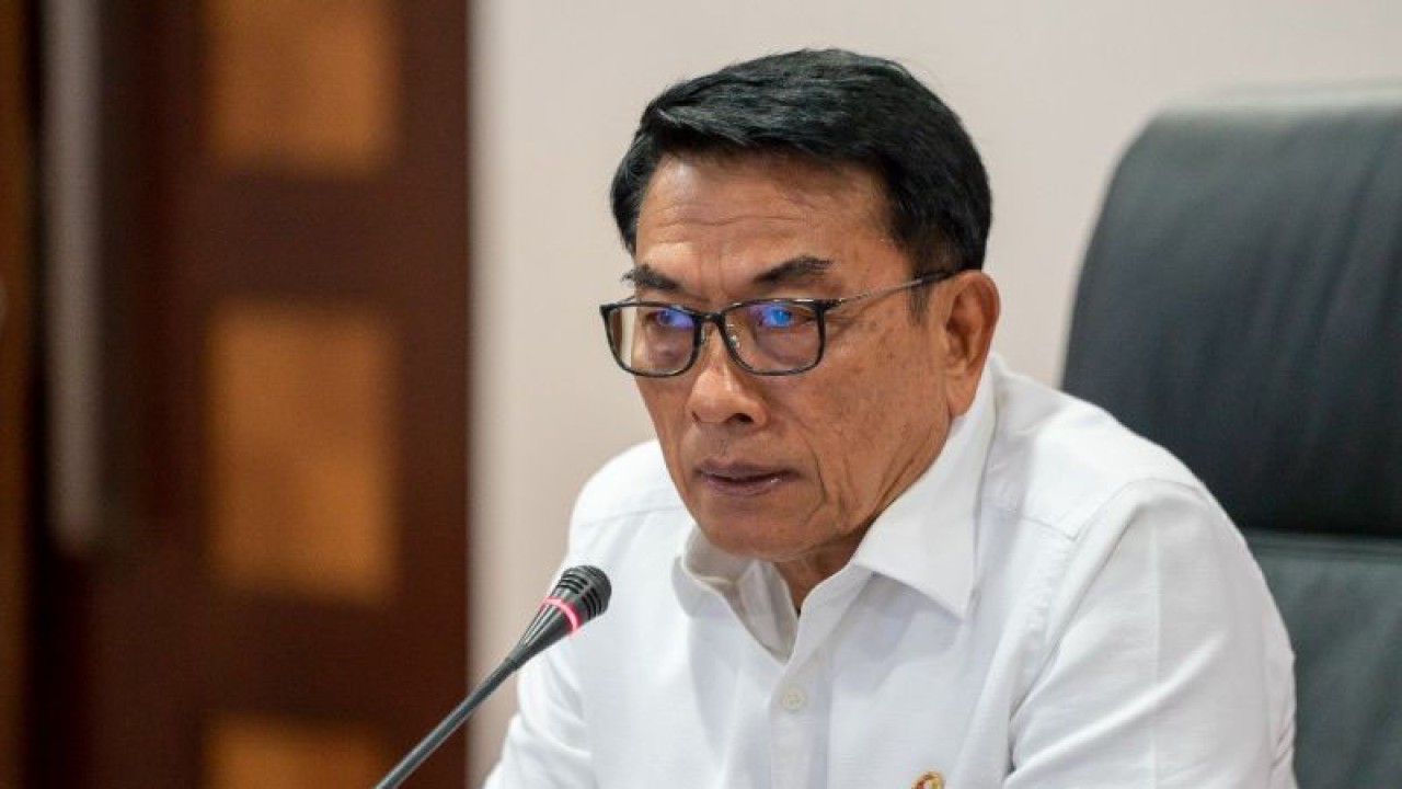 Kepala Staf Kepresidenan Moeldoko memimpin rapat perumusan kebijakan terkait kratom di Gedung Bina Graha Jakarta, Senin (22/1/2024). ANTARA/HO-KSP