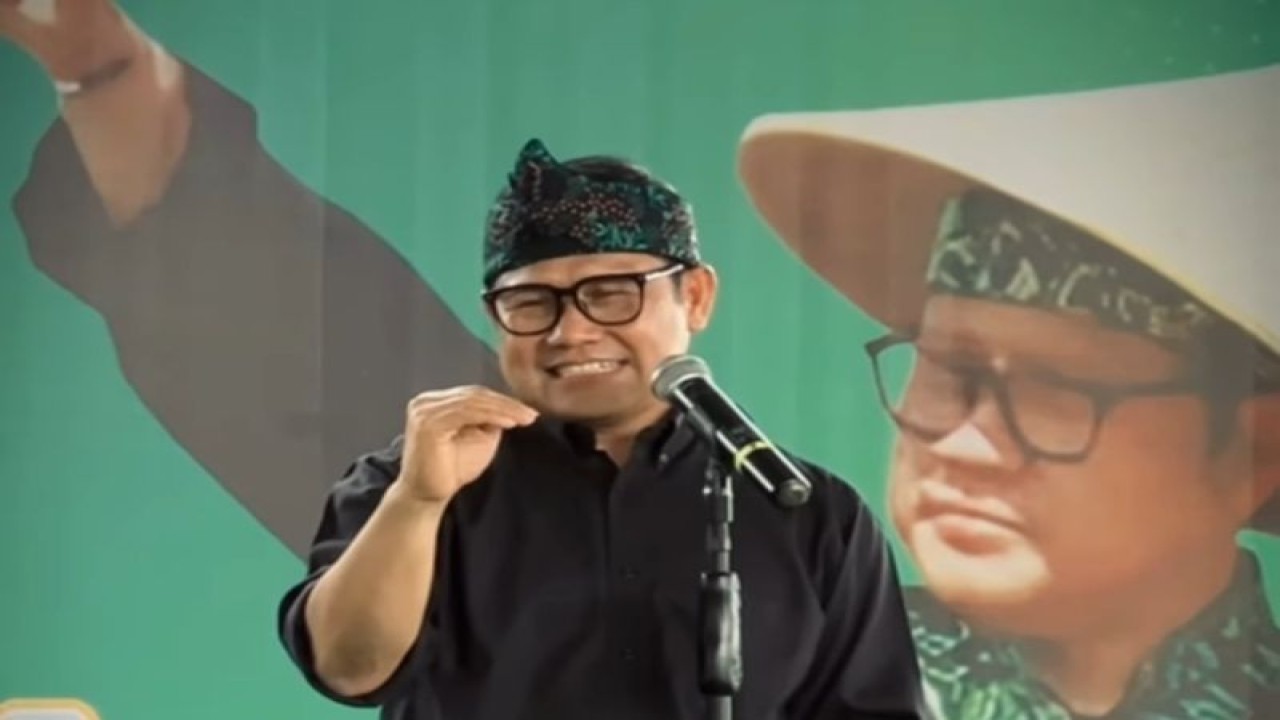 Tangkapan layar Calon Wakil Presiden RI Muhaimin Iskandar dalam kegiatan "Nitip Gus" di Kabupaten Bandung, Jawa Barat, Rabu (3/1/2024, 15.18 WIB). ANTARA/Instagram/@cakiminow/Donny Aditra