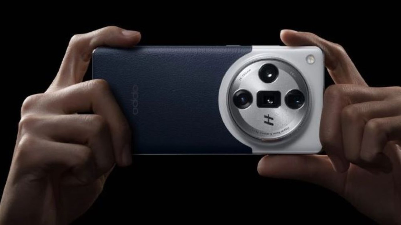 Oppo Find X7 Ultra menjadi ponsel pertama di dunia dengan kamera periskop ganda. (Gizmochina)